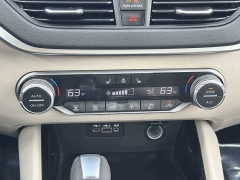 Used 2020  Nissan Altima 4d Sedan FWD 2&period;5L SV at CarloanExpress&period;Com near Hampton&comma; VA