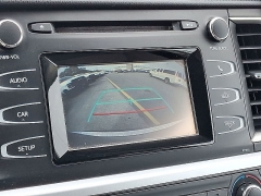 Used 2019  Toyota Highlander LE V6 AWD &lpar;Natl&rpar; at CarloanExpress&period;Com near Hampton&comma; VA