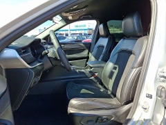 Used 2025  Jeep Grand Cherokee Altitude 4x4 at CarloanExpress&period;Com near Hampton&comma; VA