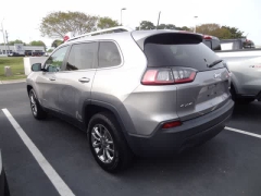 Used 2020  Jeep Cherokee Latitude Plus 4x4 at CarloanExpress&period;Com near Hampton&comma; VA