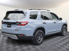 Used 2025  Honda Pilot TrailSport AWD at CarloanExpress&period;Com near Hampton&comma; VA