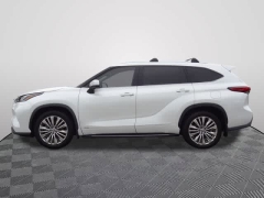 Used 2022  Toyota Highlander Hybrid Platinum AWD at CarloanExpress&period;Com near Hampton&comma; VA