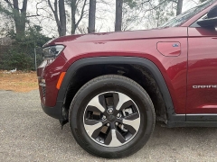 Used 2024  Jeep Grand Cherokee 4xe 4x4 at CarloanExpress&period;Com near Hampton&comma; VA
