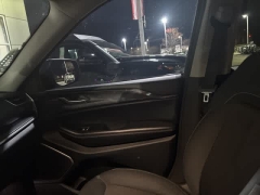 Used 2021  Jeep Grand Cherokee L Laredo 4x4 at CarloanExpress&period;Com near Hampton&comma; VA