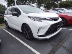 Used 2023  Toyota Sienna XSE FWD 7-Passenger &lpar;Natl&rpar; at CarloanExpress&period;Com near Hampton&comma; VA