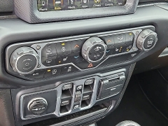 Used 2018  Jeep Wrangler Unlimited Sahara 4x4 at CarloanExpress&period;Com near Hampton&comma; VA