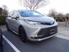 Used 2025  Toyota Sienna AWD 7-Passenger &lpar;Natl&rpar; at CarloanExpress&period;Com near Hampton&comma; VA