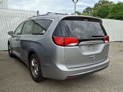 Used 2017  Chrysler Pacifica 4d Wagon Limited at CarloanExpress&period;Com near Hampton&comma; VA