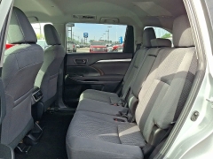 Used 2019  Toyota Highlander LE V6 AWD &lpar;Natl&rpar; at CarloanExpress&period;Com near Hampton&comma; VA