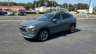 Used 2025  Chevrolet Trax FWD 4dr LT at CarloanExpress&period;Com near Hampton&comma; VA