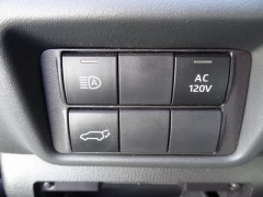 Used 2023  Toyota Highlander Hybrid Bronze Edition AWD at CarloanExpress.Com near Hampton, VA