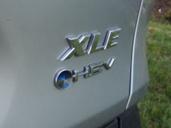 Used 2025  Toyota RAV4 Hybrid XLE AWD at CarloanExpress&period;Com near Hampton&comma; VA