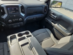 Used 2022  Chevrolet Silverado 1500 4WD Crew Cab 147" Custom Trail Boss at CarloanExpress&period;Com near Hampton&comma; VA