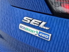Used 2018  Ford Escape 4d SUV 4WD SEL at CarloanExpress&period;Com near Hampton&comma; VA
