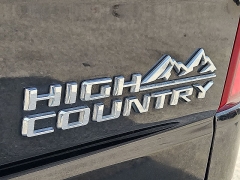 Used 2020  Chevrolet Silverado 1500 4WD Crew Cab 147" High Country at CarloanExpress&period;Com near Hampton&comma; VA