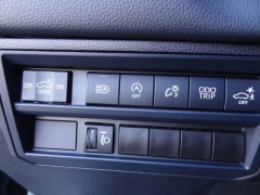Used 2025  Toyota Tundra 4WD Limited CrewMax 5&period;5ft Bed at CarloanExpress&period;Com near Hampton&comma; VA