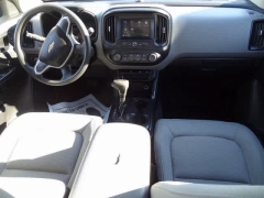 Used 2021  Chevrolet Colorado 4WD Crew Cab 128" Work Truck at CarloanExpress.Com near Hampton, VA
