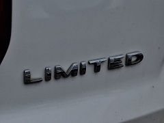 Used 2017  Ford Explorer 4d SUV 4WD Limited at CarloanExpress&period;Com near Hampton&comma; VA