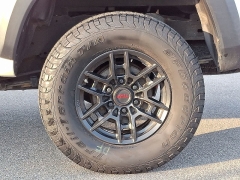 Used 2020  Toyota Tacoma 4WD Double Cab 5' Bed V6 &lpar;Natl&rpar; at CarloanExpress&period;Com near Hampton&comma; VA