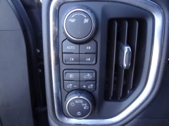Used 2019  Chevrolet Silverado 1500 4WD Crew Cab 147" RST at CarloanExpress&period;Com near Hampton&comma; VA