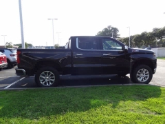 Used 2021  Chevrolet Silverado 1500 4WD Crew Cab 147" LTZ at CarloanExpress&period;Com near Hampton&comma; VA