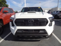 Used 2025  Toyota Tacoma 4WD Double Cab Bed &lpar;Natl&rpar; at CarloanExpress&period;Com near Hampton&comma; VA
