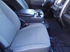 Used 2022  Ram 1500 Classic SLT 4x4 Crew Cab 5'7" Box at CarloanExpress&period;Com near Hampton&comma; VA