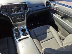 Used 2020  Jeep Grand Cherokee Laredo E 4x4 at CarloanExpress&period;Com near Hampton&comma; VA