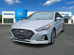 Used 2019  Hyundai Sonata Hybrid 4d Sedan Limited at CarloanExpress&period;Com near Hampton&comma; VA