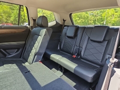 Used 2025  Volkswagen Atlas 2&period;0T SE w&sol;Technology 4MOTION at CarloanExpress&period;Com near Hampton&comma; VA