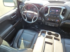 Used 2021  Chevrolet Silverado 1500 2WD Crew Cab 147" LT at CarloanExpress.Com near Hampton, VA