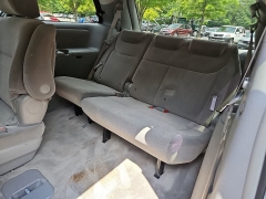 Used 2010  Toyota Sienna 5dr 7-Pass Van XLE FWD &lpar;Natl&rpar; at CarloanExpress&period;Com near Hampton&comma; VA