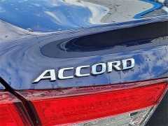 Used 2020  Honda Accord Sedan 4d LX 1.5L at CarloanExpress.Com near Hampton, VA