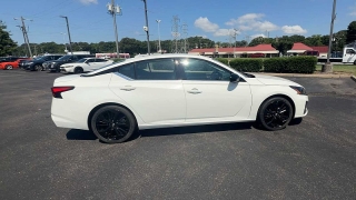 Used 2024  Nissan Altima 2&period;5 SR Sedan at CarloanExpress&period;Com near Hampton&comma; VA