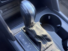 Used 2021  Volkswagen Atlas 3.6L V6 SE w/Technology R-Line 4MOTION at CarloanExpress.Com near Hampton, VA