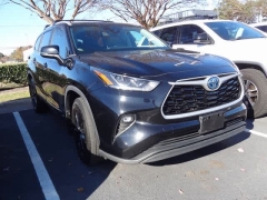 Used 2023  Toyota Highlander Hybrid Bronze Edition AWD at CarloanExpress.Com near Hampton, VA