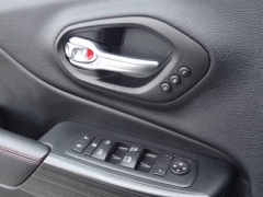 Used 2017  Jeep Cherokee Trailhawk L Plus 4x4 at CarloanExpress&period;Com near Hampton&comma; VA