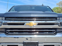 Used 2019  Chevrolet Silverado 1500 4WD Crew Cab 147" LTZ at CarloanExpress&period;Com near Hampton&comma; VA