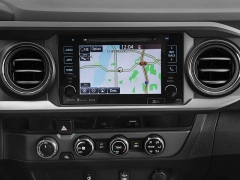 Used 2017  Toyota Tacoma Double Cab 5' Bed V6 4x4 &lpar;Natl&rpar; at CarloanExpress&period;Com near Hampton&comma; VA