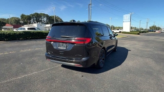 Used 2026  Chrysler Pacifica Limited FWD at CarloanExpress&period;Com near Hampton&comma; VA