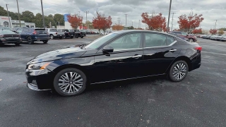 Used 2024  Nissan Altima 2.5 SV Sedan at CarloanExpress.Com near Hampton, VA