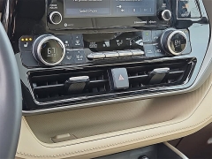 Used 2021  Toyota Highlander XLE AWD at CarloanExpress&period;Com near Hampton&comma; VA