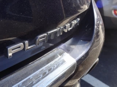 Used 2022  Toyota Highlander Hybrid Platinum AWD at CarloanExpress&period;Com near Hampton&comma; VA