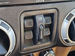 Used 2013  Jeep Wrangler Unlimited 4WD 4dr Sahara at CarloanExpress.Com near Hampton, VA