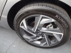 Used 2024  Hyundai Elantra Limited IVT at CarloanExpress&period;Com near Hampton&comma; VA