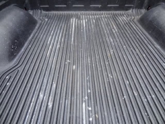 Used 2022  Ram 1500 Classic SLT 4x4 Crew Cab 5'7" Box at CarloanExpress&period;Com near Hampton&comma; VA