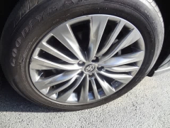 Used 2024  Toyota Highlander Hybrid Platinum AWD at CarloanExpress&period;Com near Hampton&comma; VA