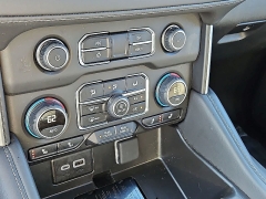 Used 2024  Chevrolet Suburban 4WD 4dr LT at CarloanExpress&period;Com near Hampton&comma; VA