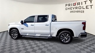 Used 2021  Chevrolet Silverado 1500 2WD Crew Cab 147" LT at CarloanExpress.Com near Hampton, VA