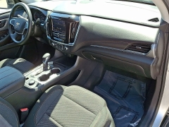 Used 2021  Chevrolet Traverse FWD 4dr LS w&sol;1LS at CarloanExpress&period;Com near Hampton&comma; VA